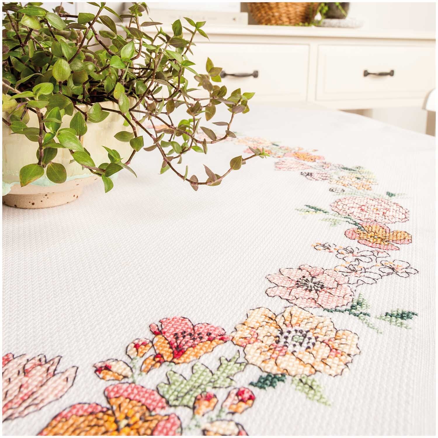 Stickpackung Decke Blumenkranz 90x90cm