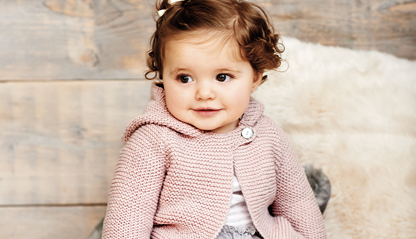 Strickanleitung Babyjacke mit Kapuze in Mausoptik