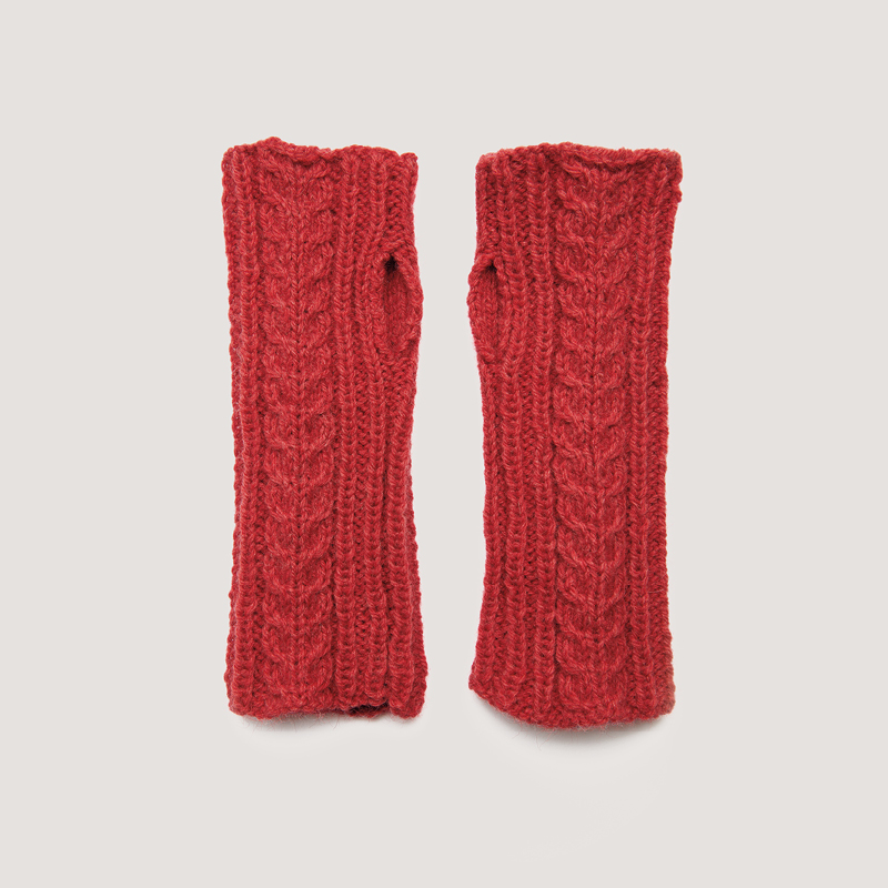 Gestrickte Stulpen in Rot